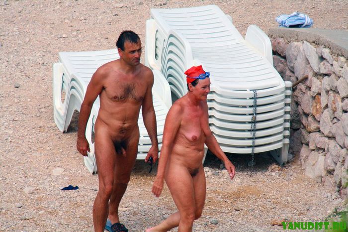 Xunuk yalangoch qizlar rasmlari